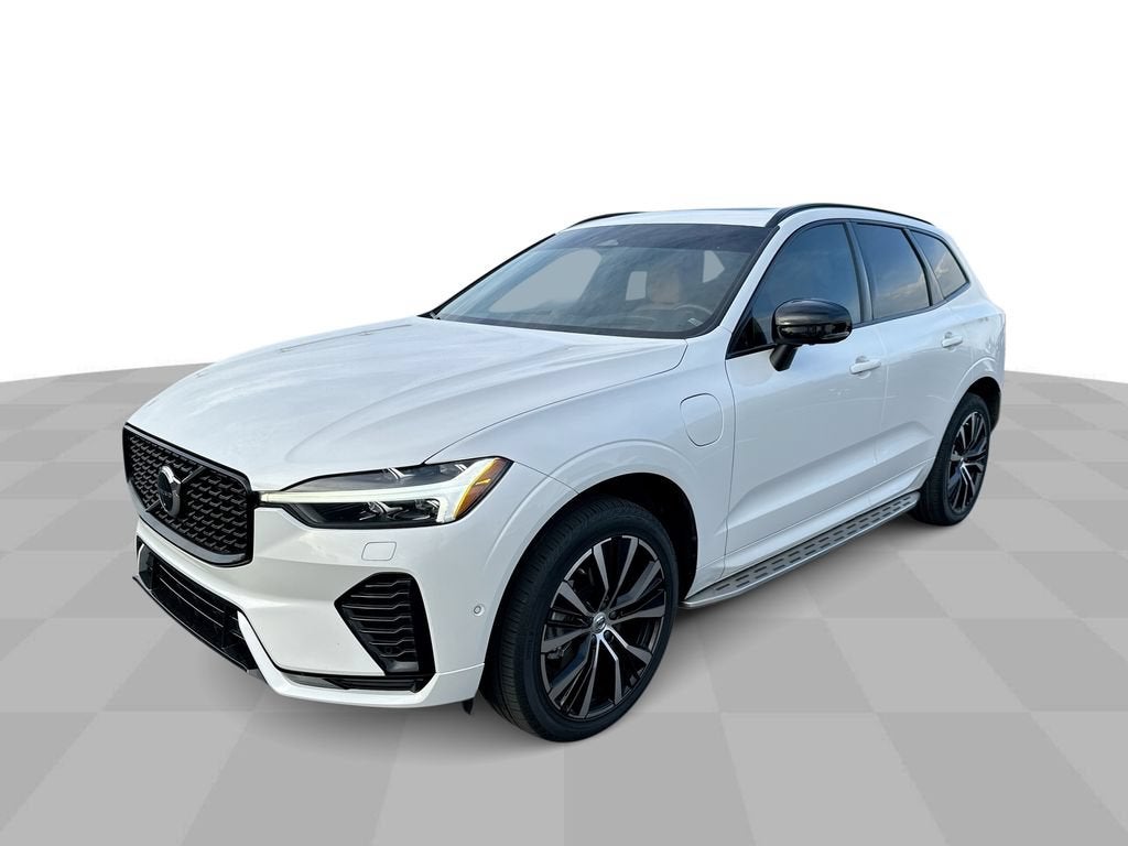 2023 Volvo XC60 Recharge Plug-In Hyb Ultimate Dark Theme