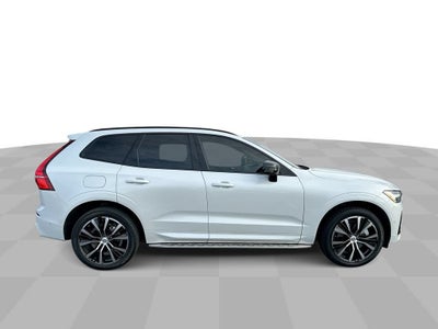 2023 Volvo XC60 Recharge Plug-In Hyb Ultimate Dark Theme