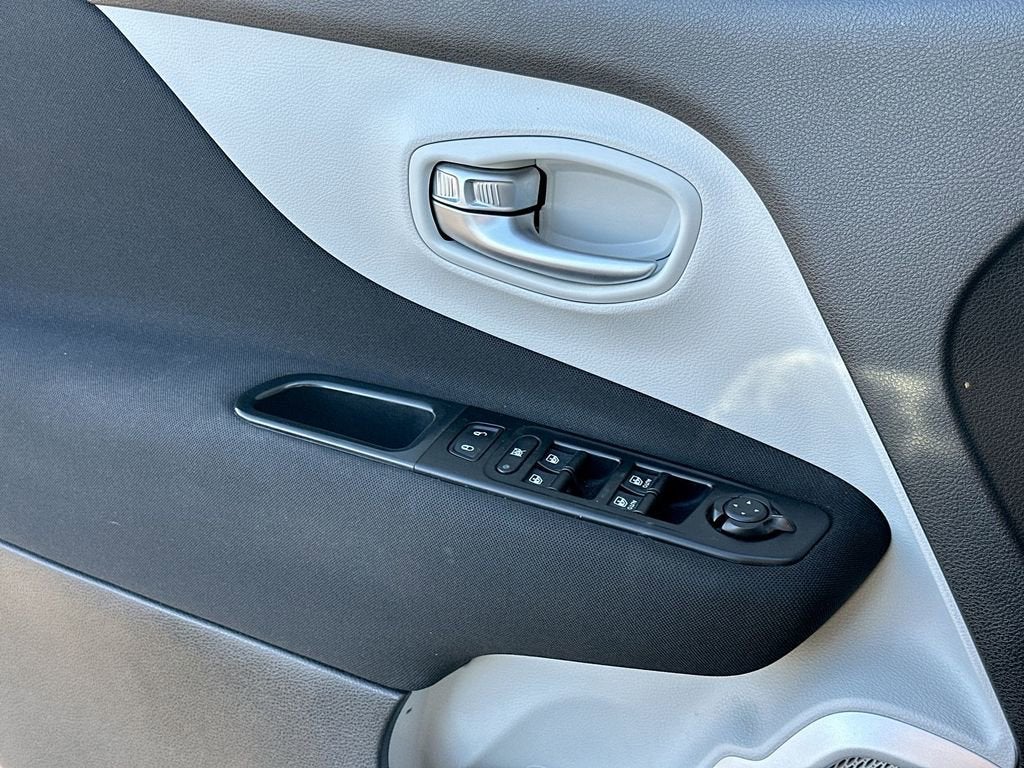 2018 Jeep Renegade Latitude FWD