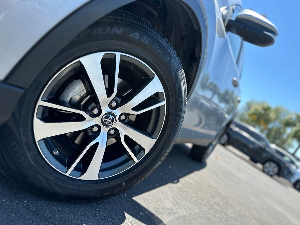 2017 Toyota RAV4 XLE