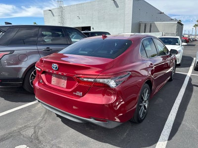 2021 Toyota Camry Hybrid XLE