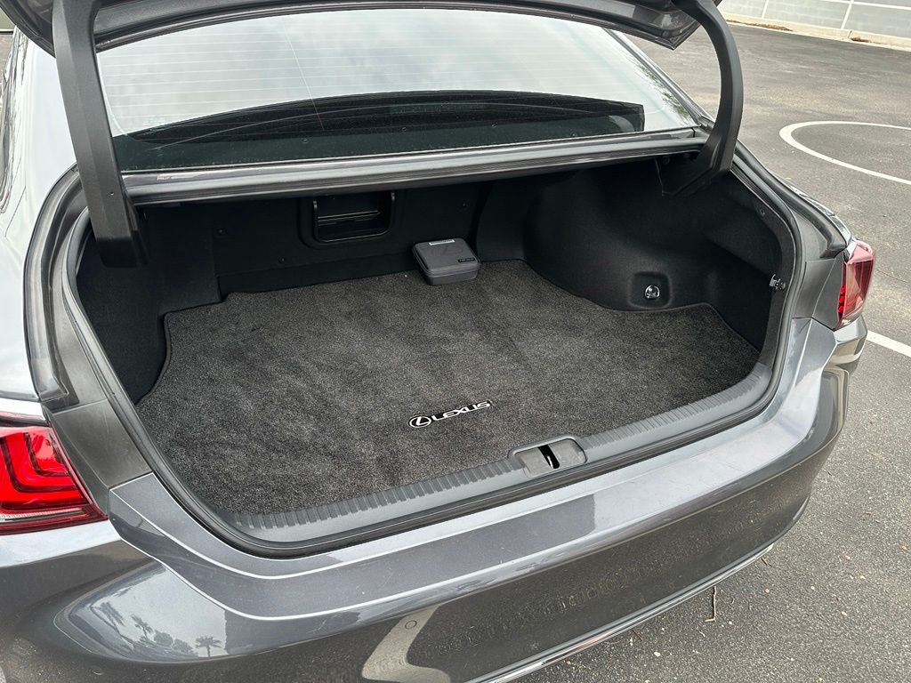 2022 Lexus ES 300h