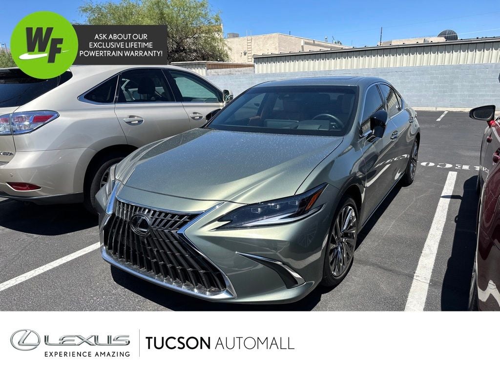 2025 Lexus ES 300h Luxury