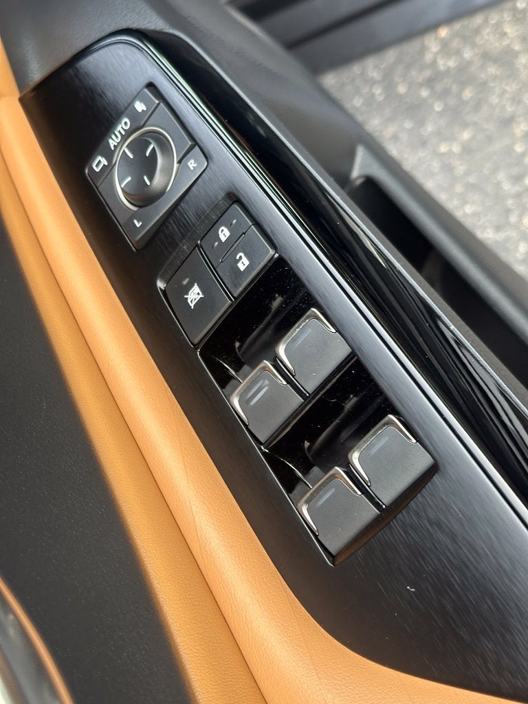 2022 Lexus ES 350 Ultra Luxury