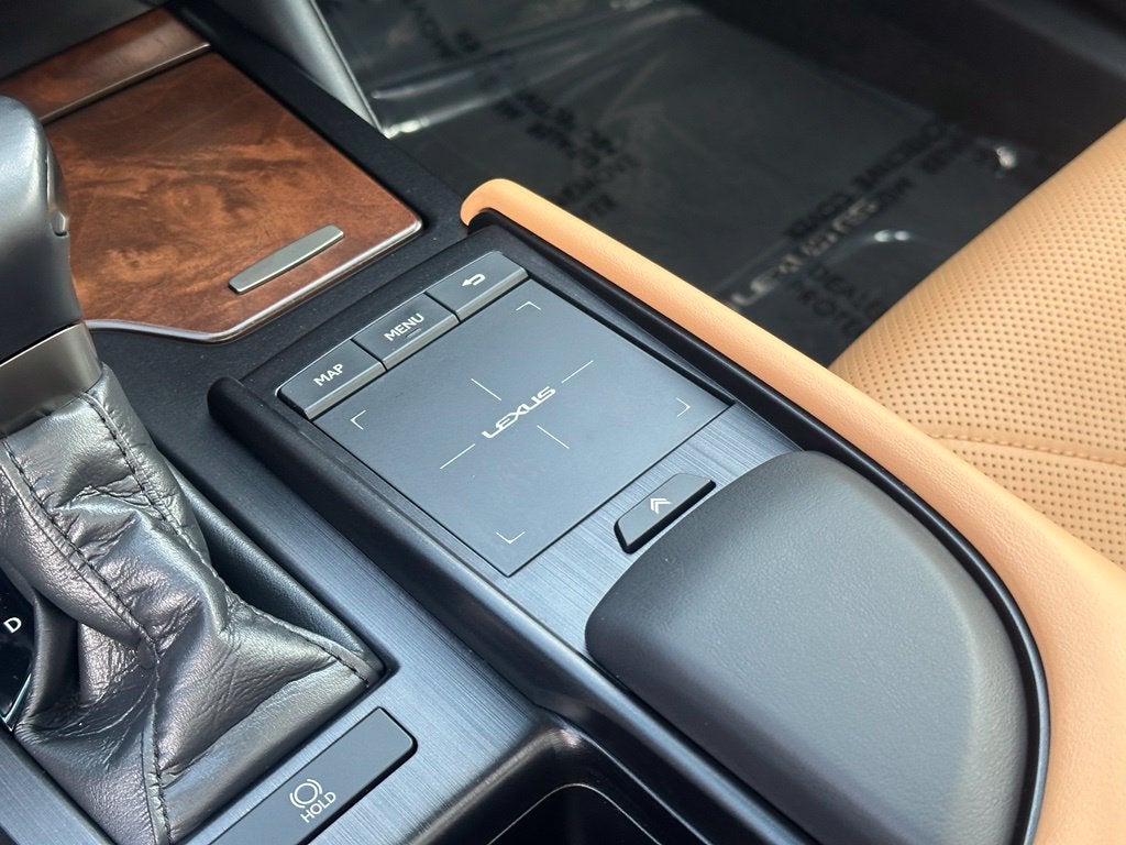 2022 Lexus ES 350 Ultra Luxury