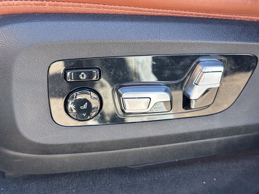 2022 BMW X5 M50i