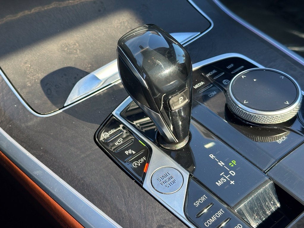 2022 BMW X5 M50i