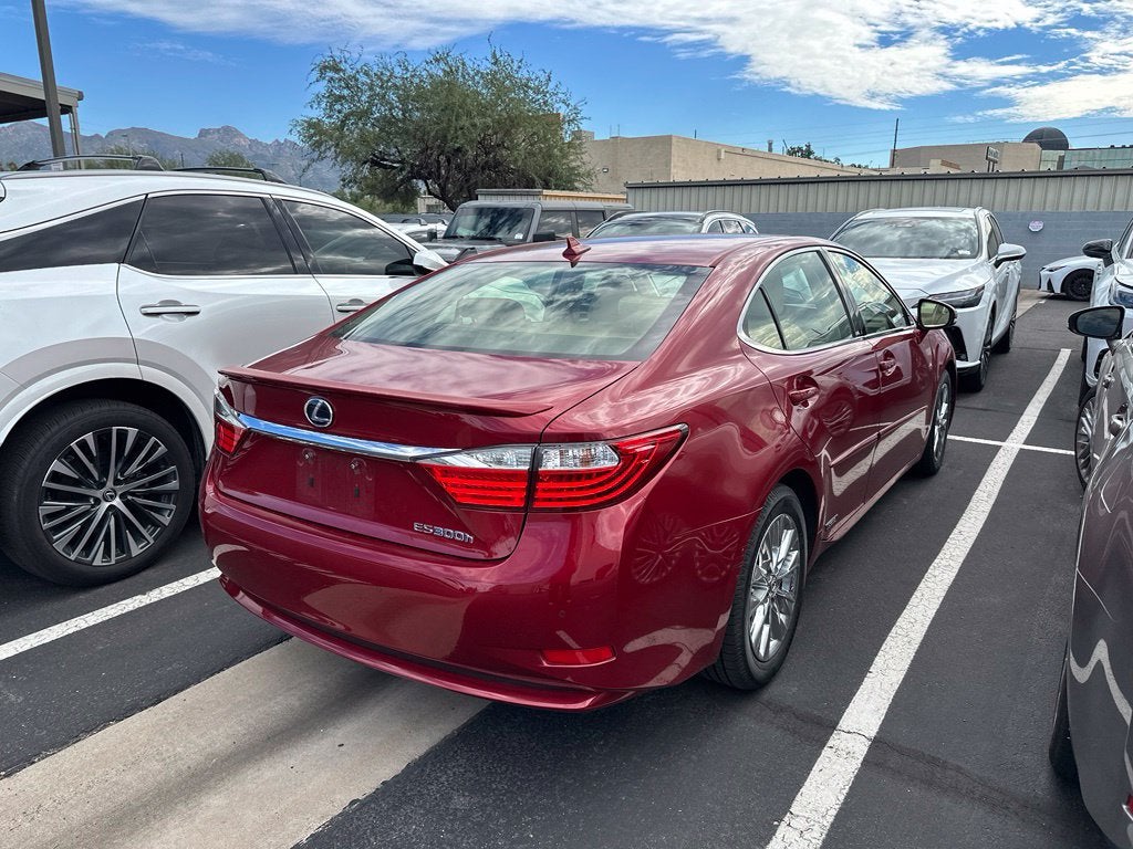 2014 Lexus ES 300h