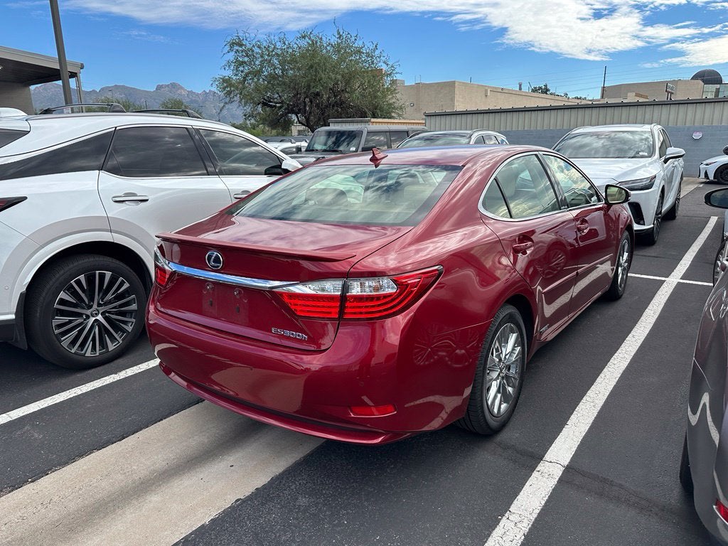 2014 Lexus ES 300h