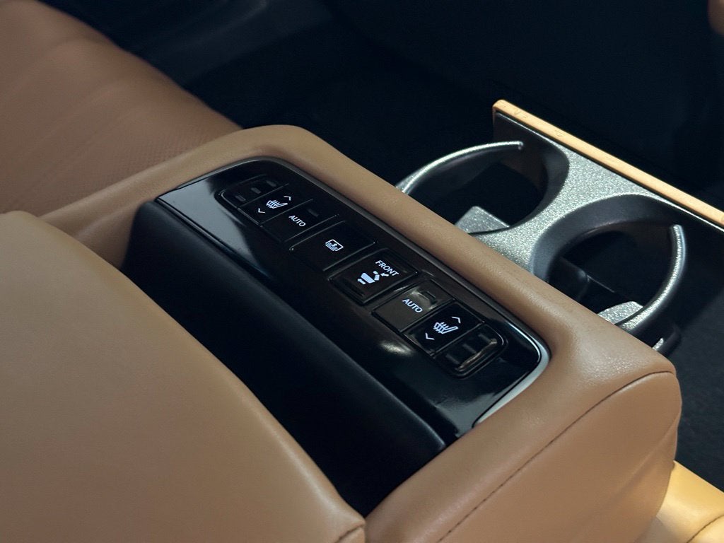 2023 Lexus LS 500 Base