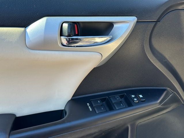 2012 Lexus CT 200h Premium