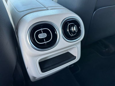 2025 Mercedes-Benz GLC GLC 300