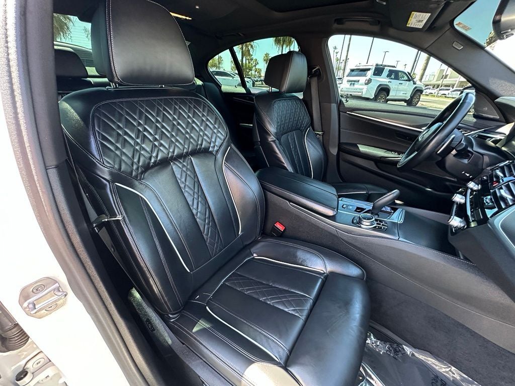 2022 BMW 5 Series M550i xDrive