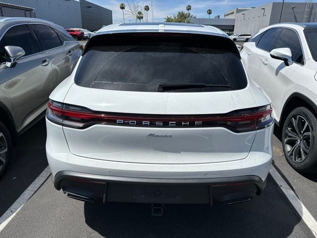 2023 Porsche Macan Base