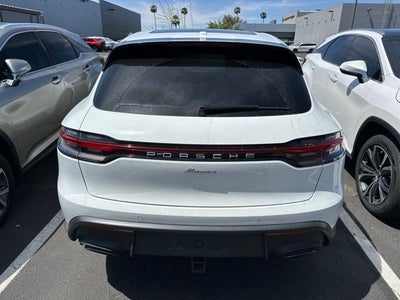 2023 Porsche Macan Base