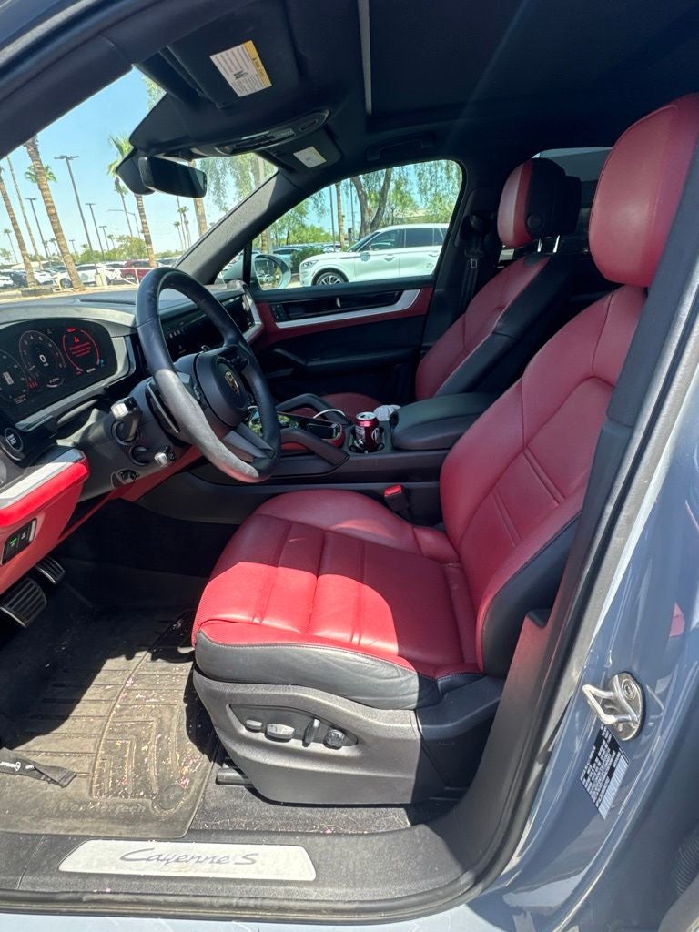 2024 Porsche Cayenne S