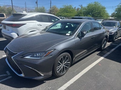 2025 Lexus ES 300h