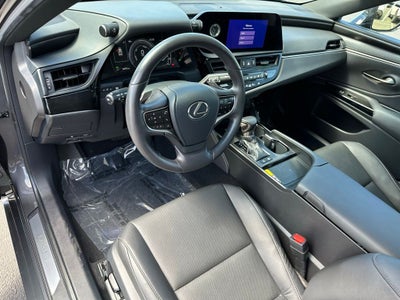 2025 Lexus ES 300h