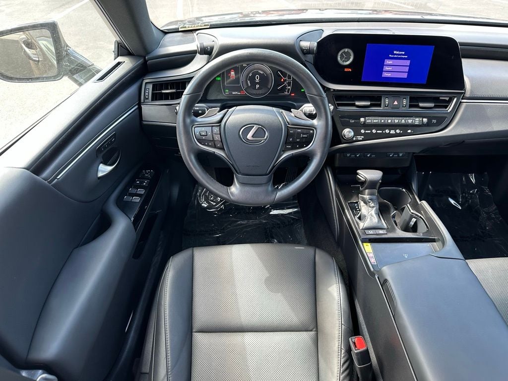 2025 Lexus ES 300h