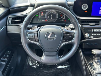 2025 Lexus ES 300h