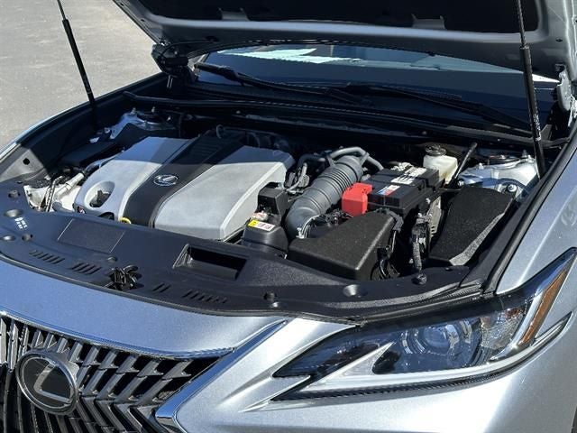 2023 Lexus ES Premium