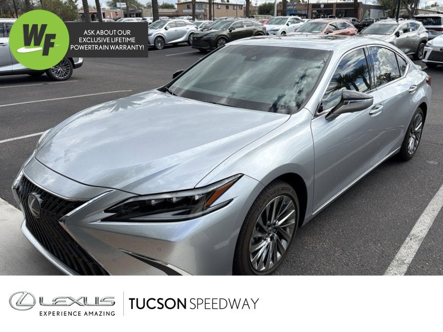 2024 Lexus ES 300h Luxury