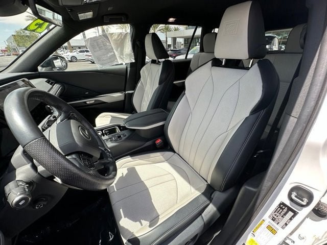 2025 Lexus TX 500h F SPORT Premium