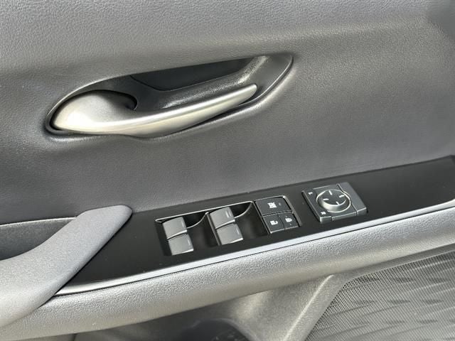 2019 Lexus UX 250h Base