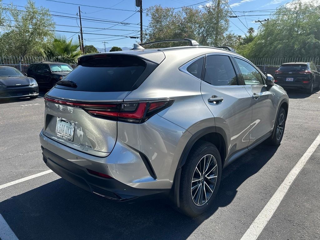 2025 Lexus NX 350h Premium