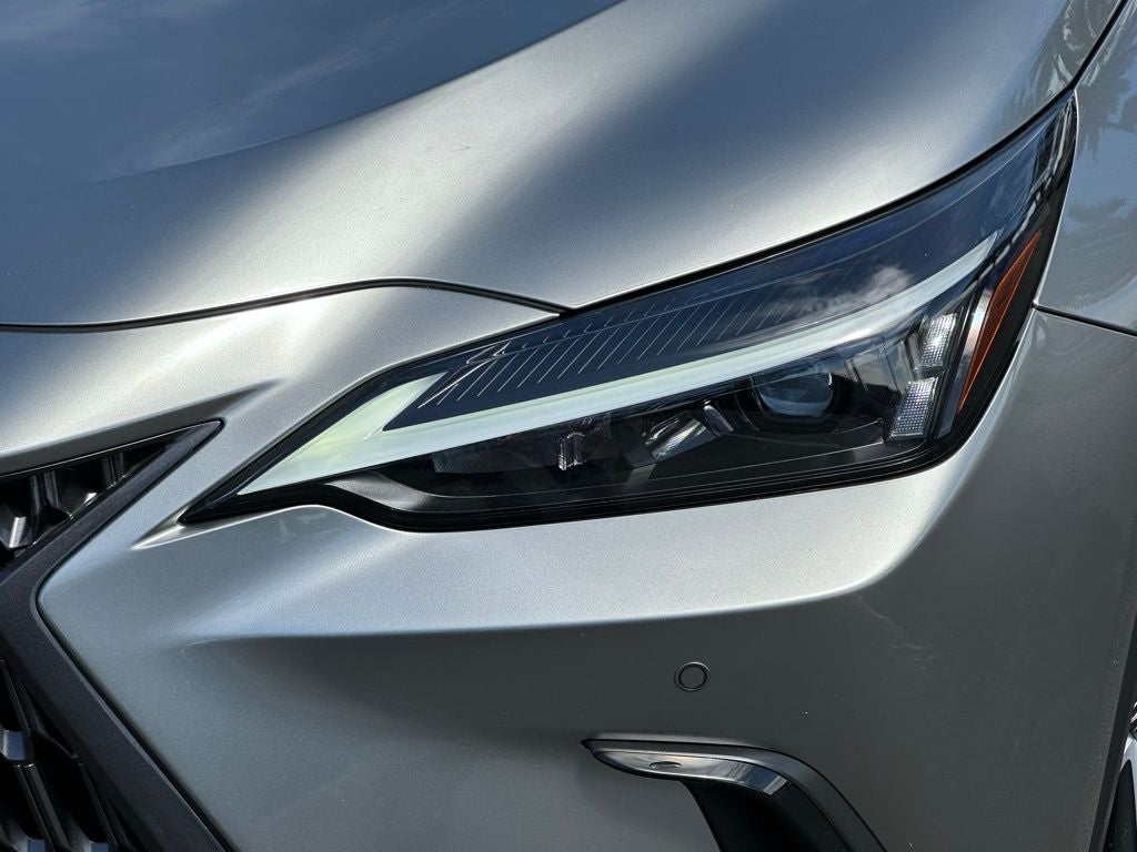 2025 Lexus NX 350h Premium