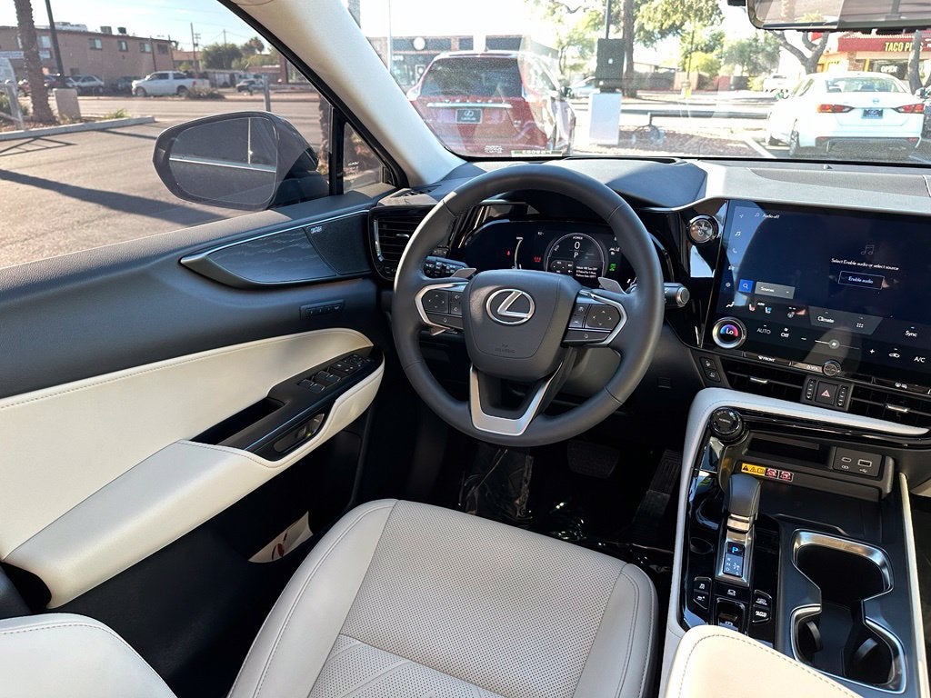 2026 Lexus NX 450h+ Luxury