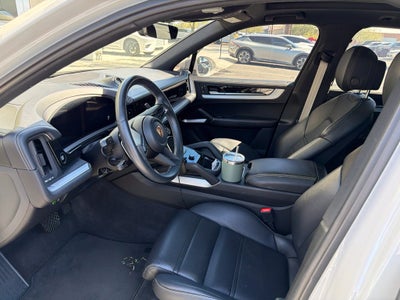 2024 Porsche Cayenne E-Hybrid Base