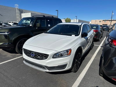 2017 Volvo V60 Cross Country T5