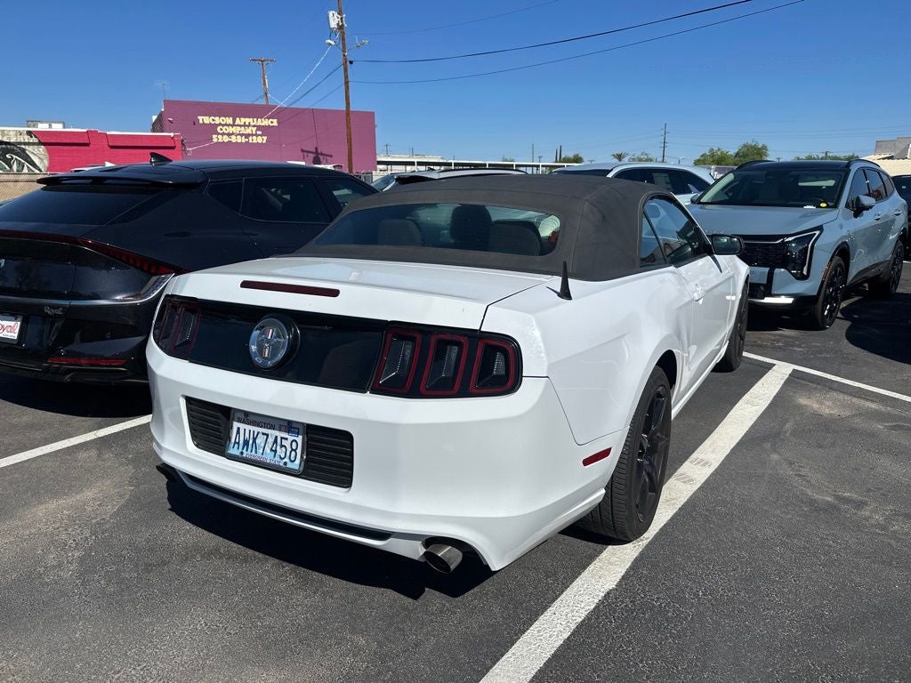 2014 Ford Mustang V6