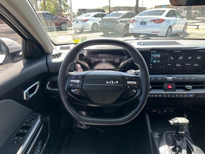 2025 Kia K4 LX