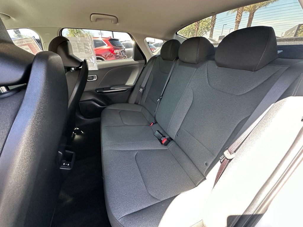 2025 Kia K4 LX