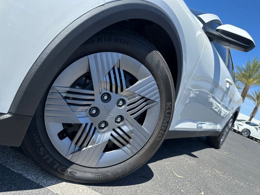 2025 Kia K4 LX