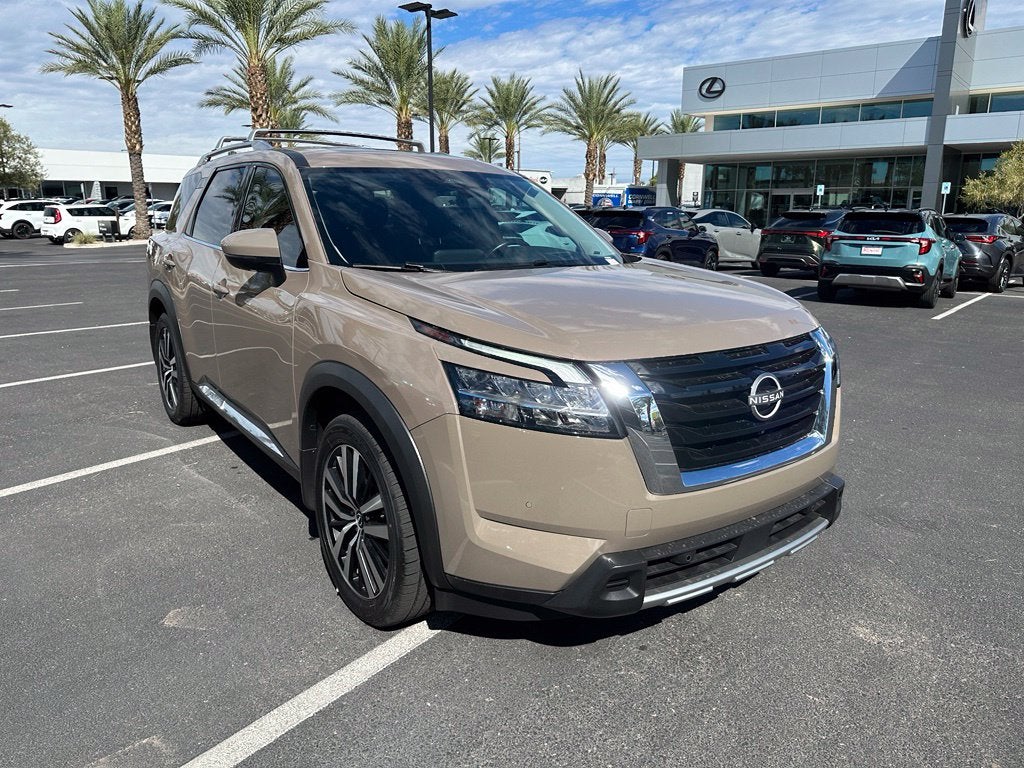 2024 Nissan Pathfinder Platinum