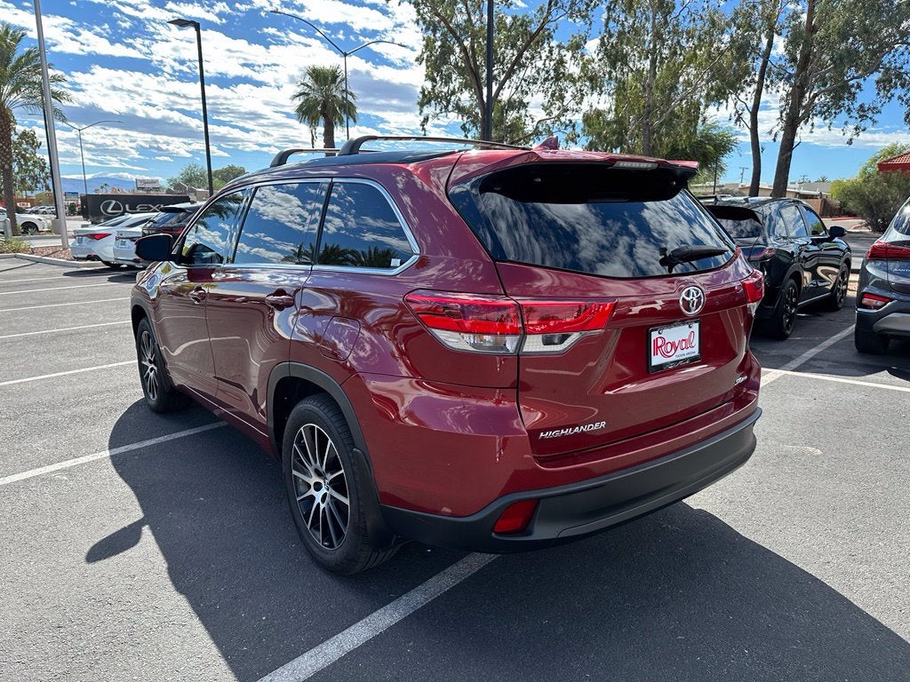 2017 Toyota Highlander SE