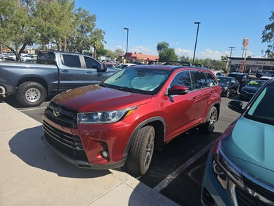2017 Toyota Highlander SE