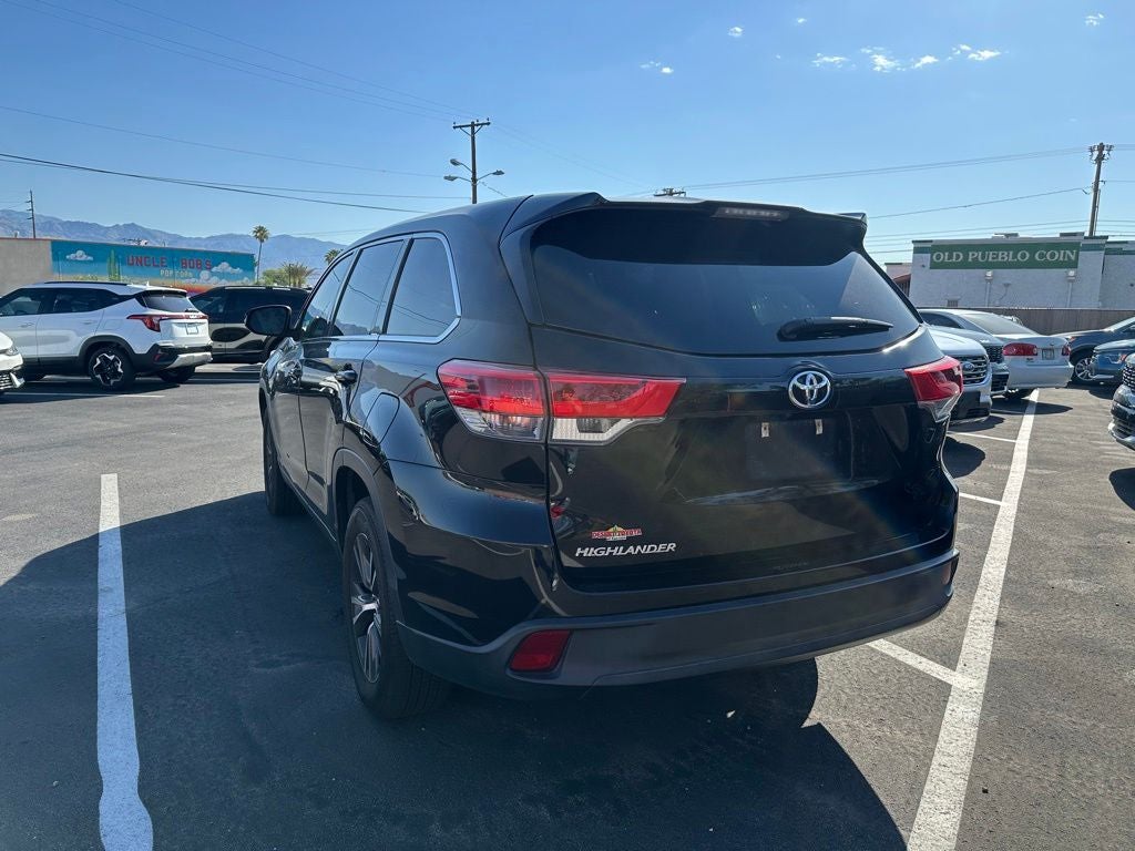 2019 Toyota Highlander LE