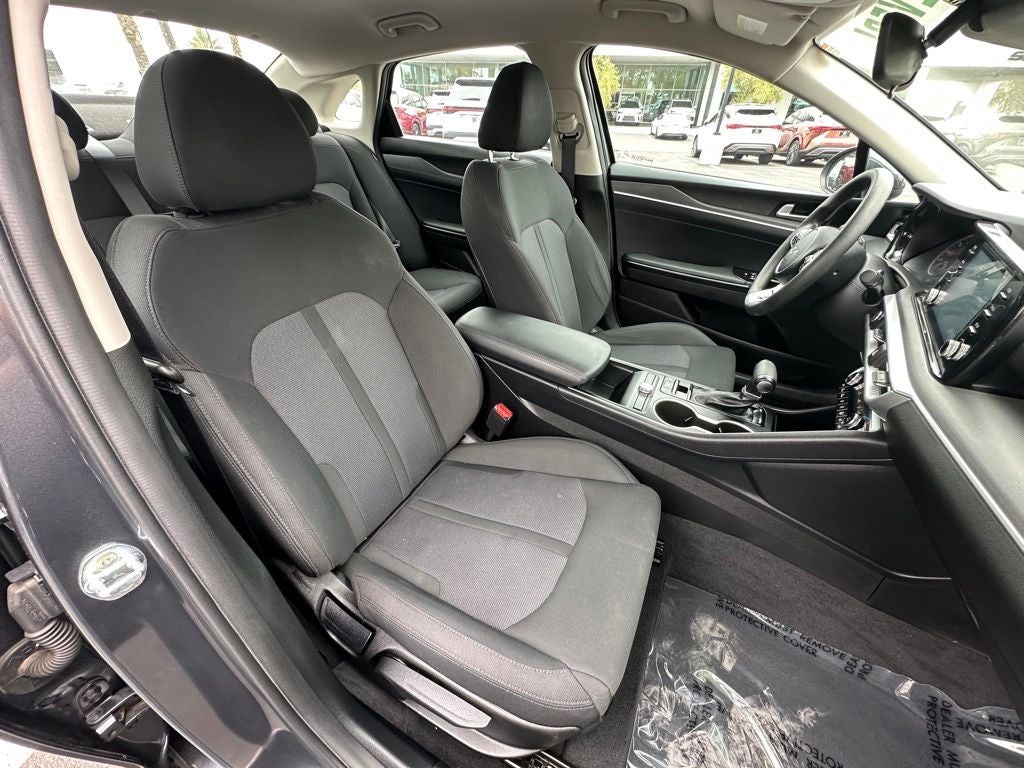 2023 Kia K5 LXS
