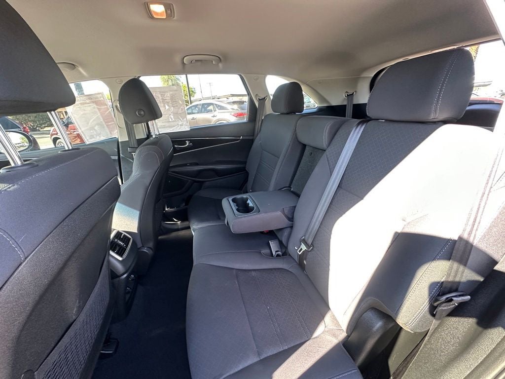2020 Kia Sorento LX