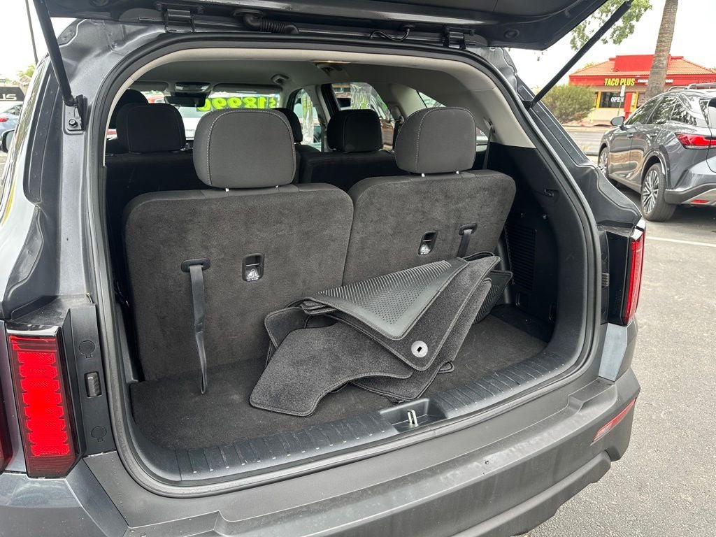 2021 Kia Sorento LX
