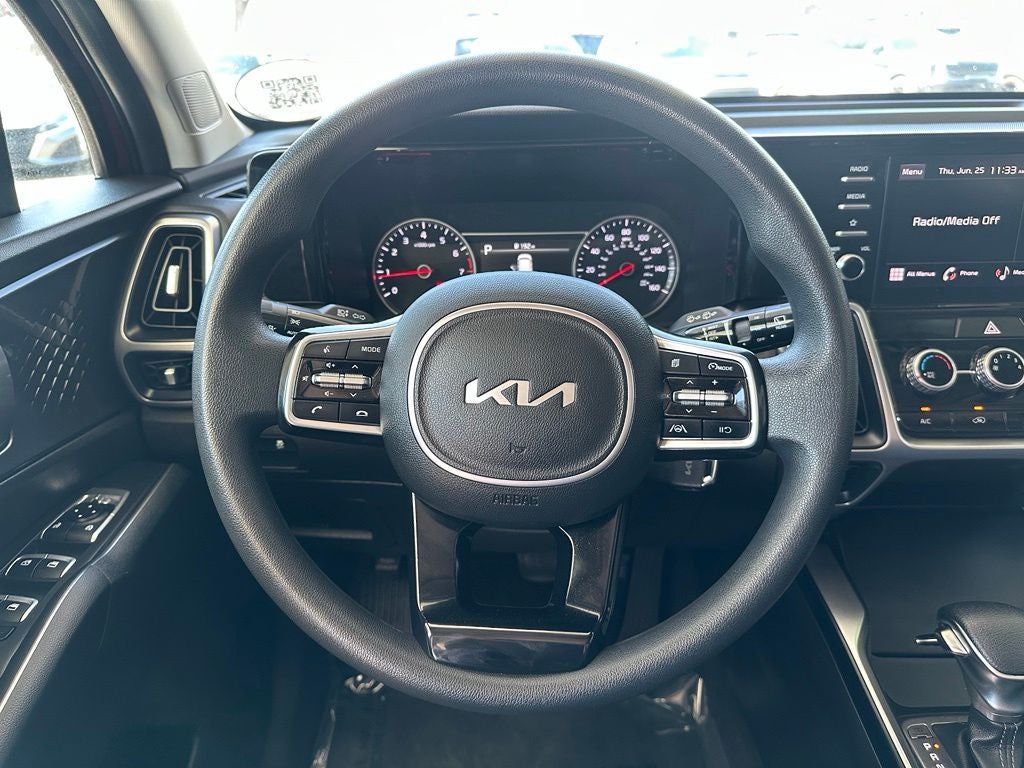 2023 Kia Sorento LX