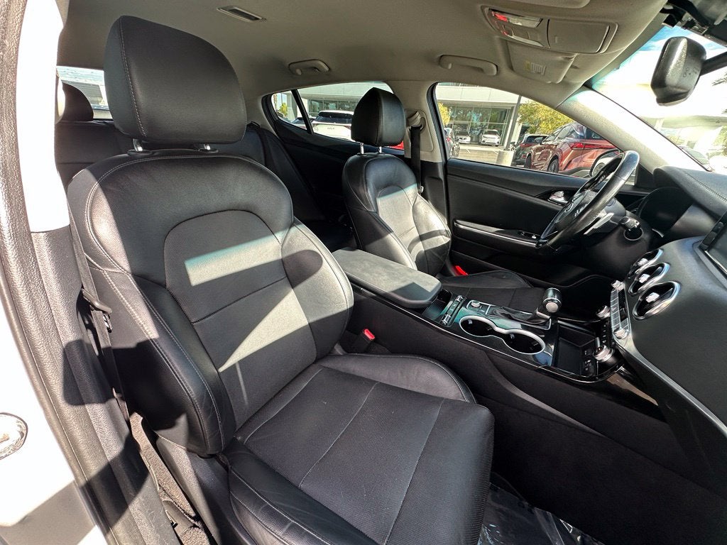 2018 Kia Stinger Base