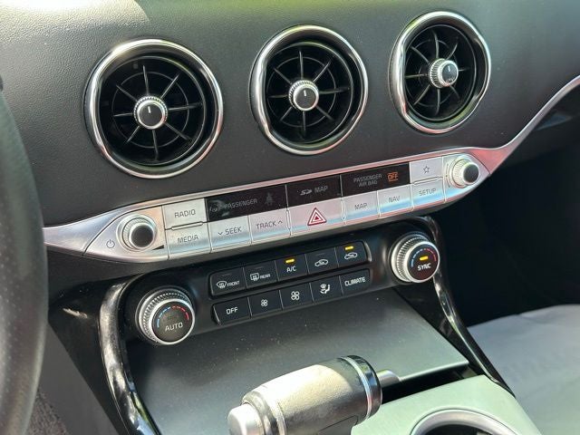 2018 Kia Stinger GT1