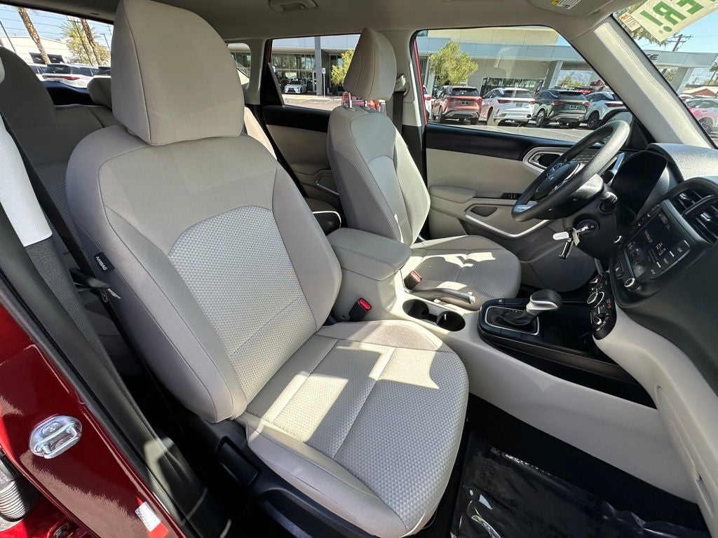 2025 Kia Soul LX