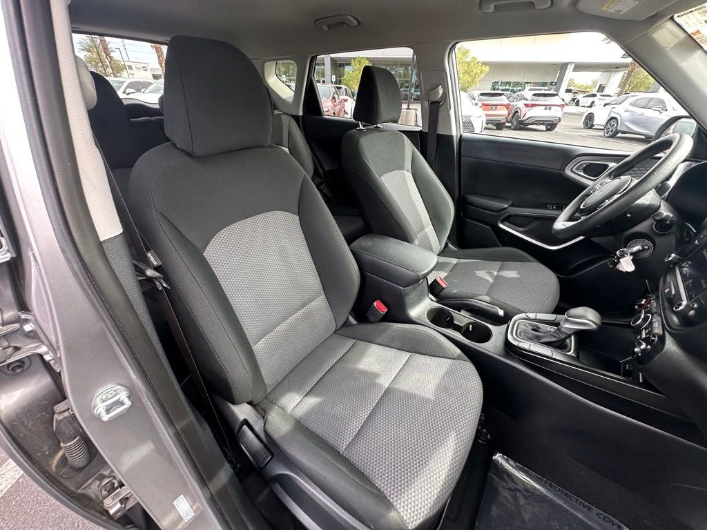 2025 Kia Soul LX