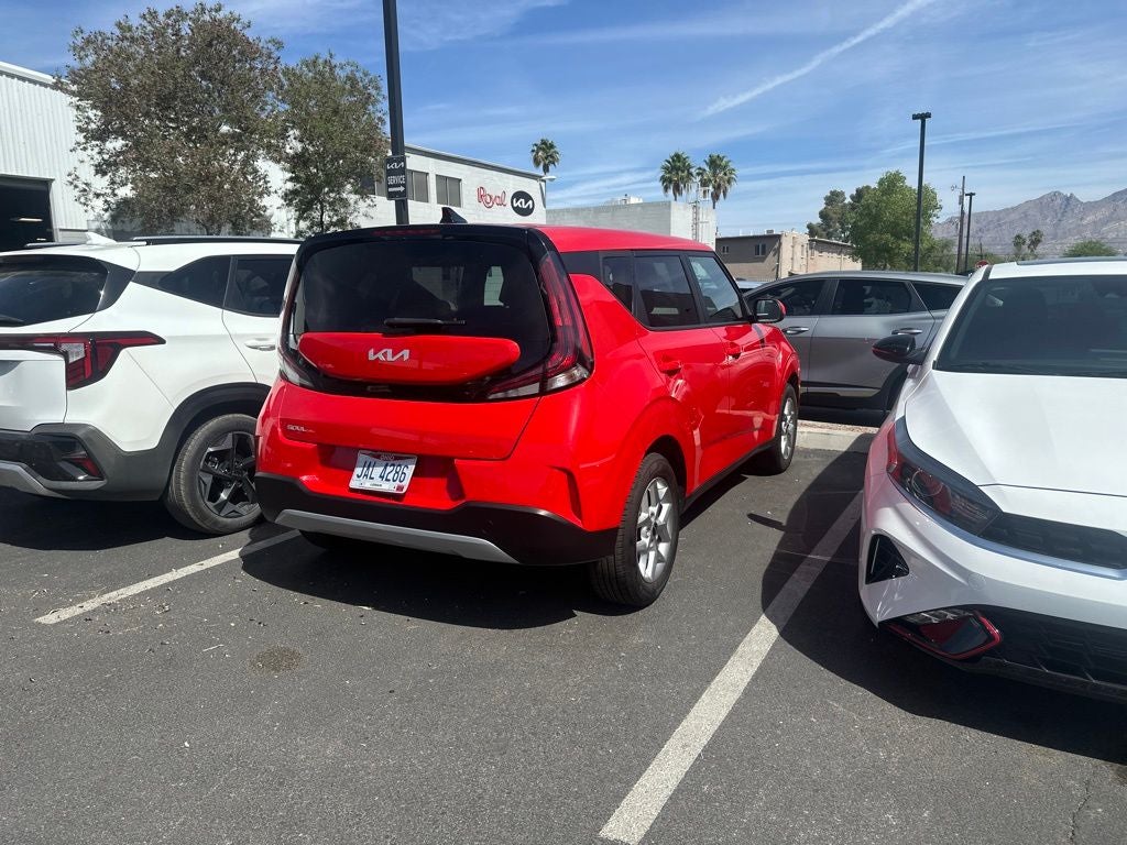 2024 Kia Soul LX